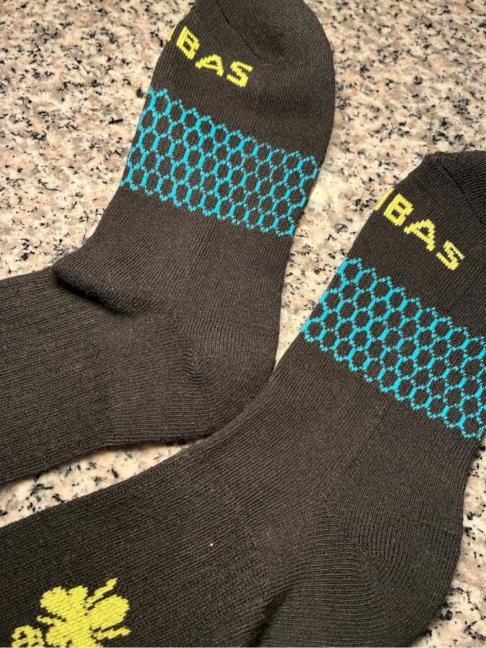 Bombas Woman’s 4 piece black/orange/blue long S/M Socks